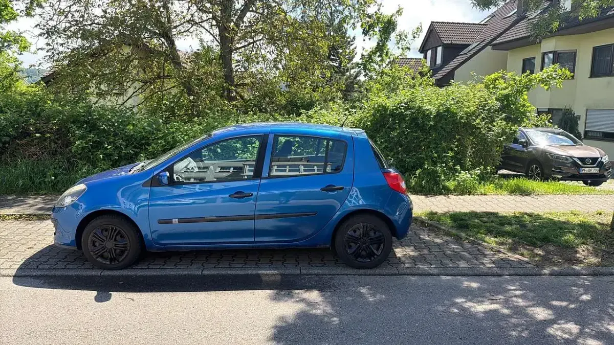 Używany Renault Clio II 75 KM (55 kW) 2006 Hatchback