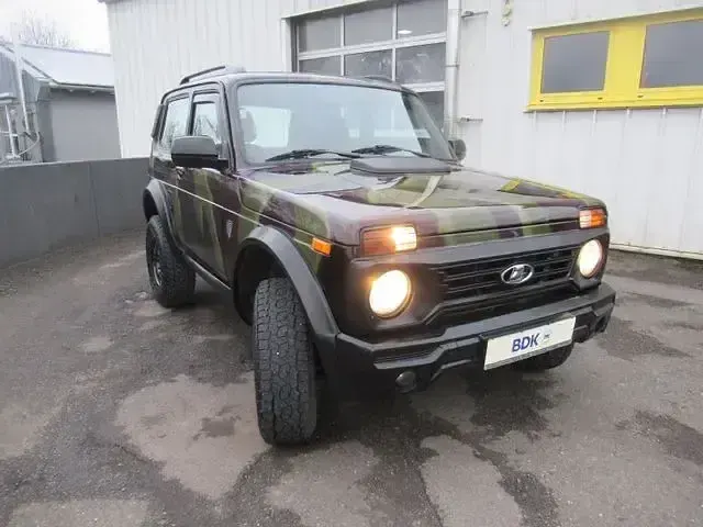 Second-hand Lada niva 82 CP (60 kW) 2010 Andere SUV