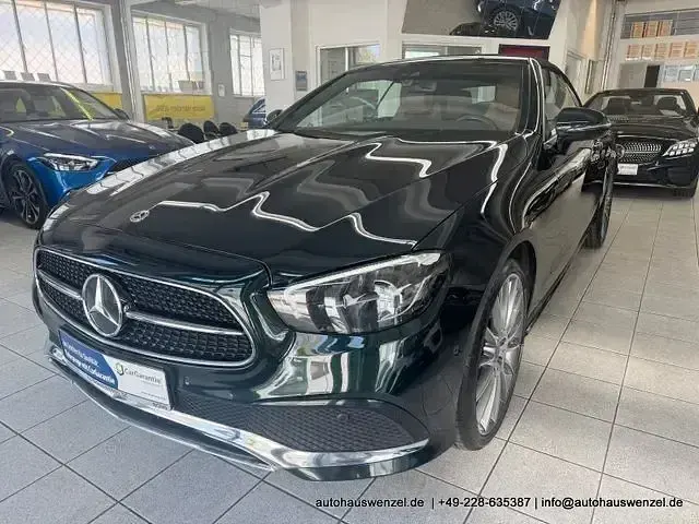 Gebraucht Mercedes E400 AMG 330 PS (242 kW) 2022 Grün Cabrio