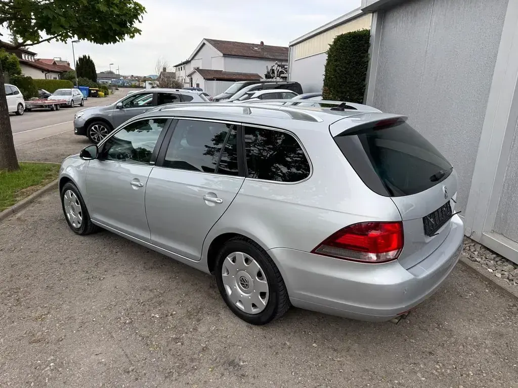 Gebraucht VW Golf VII 140 PS (102 kW) 2012 Silber Kombi