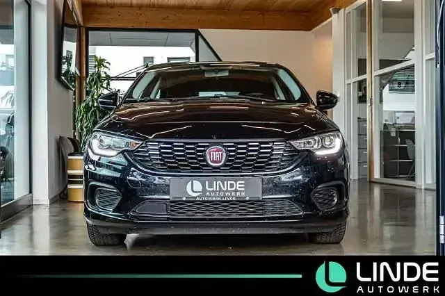 Gebraucht Fiat Tipo Pop 95 PS (69 kW) 2018 Schwarz Limousine