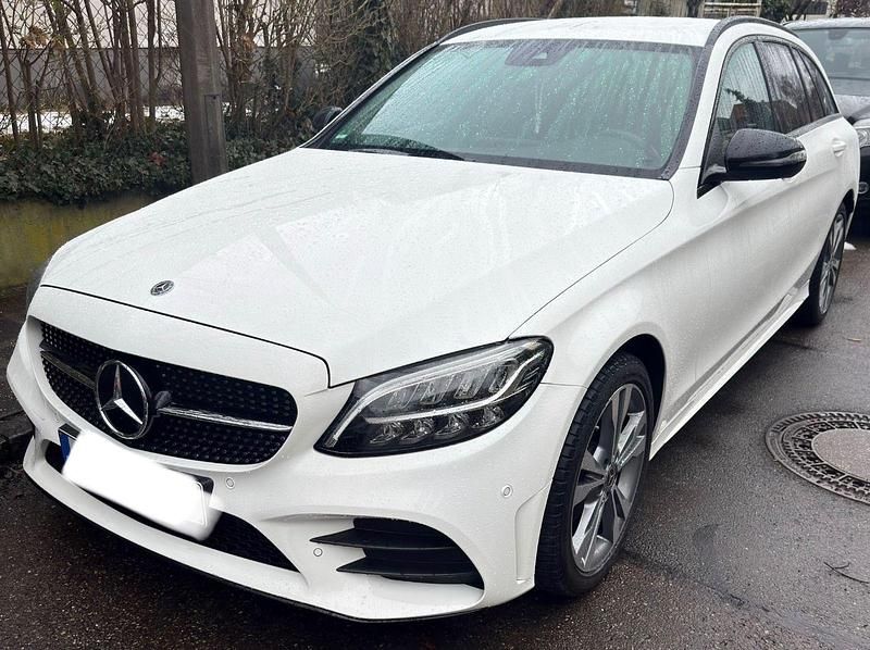 Gebraucht Mercedes C220 194 PS (142 kW) 2019 Weiß Kombi