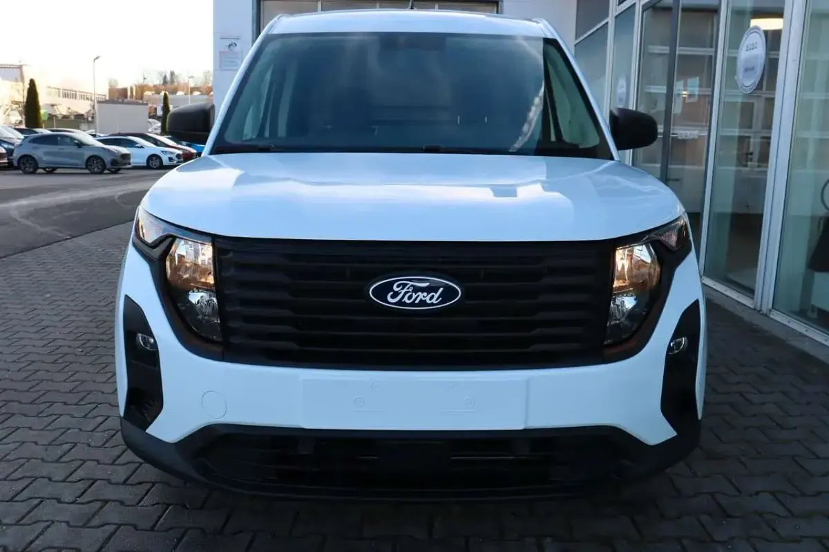 Neu Ford Courier Trend 101 PS (74 kW) 2026 Frozen white Van / Kleinbus