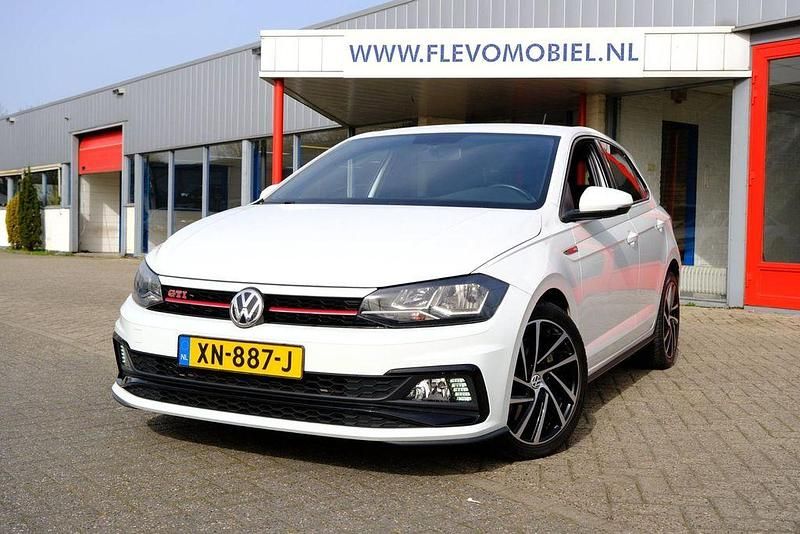 Second-hand VW Polo GTI 200 CP (147 kW) 2019 Alb Berlinǎ