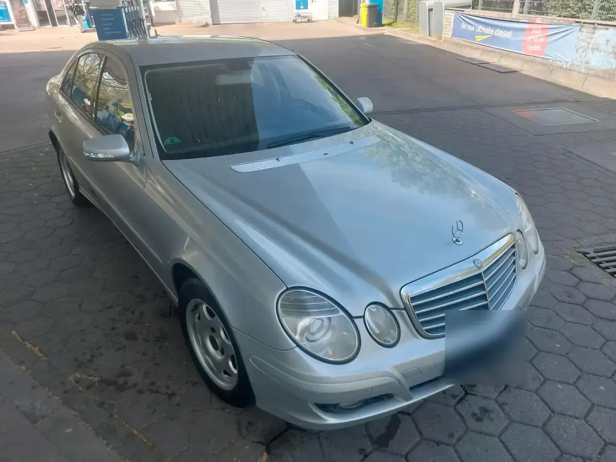 Brugt Mercedes E220 170 HK (125 kW) 2007 Sølv Sedan