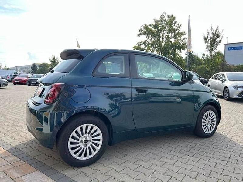 Gebraucht Fiat 500e Action 69 kW (95 PS) 2022 Grün Kleinwagen
