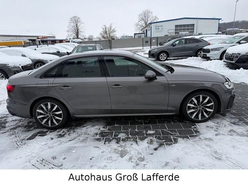 Gebraucht Audi A4 S-Line 204 PS (150 kW) 2022 Grau Limousine