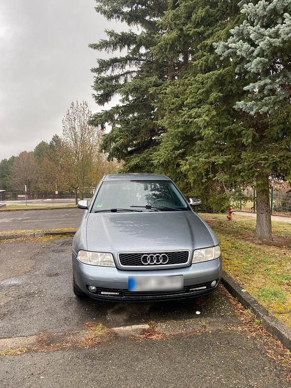 Gebraucht Audi A4 150 PS (110 kW) 1999 Andere farben Kleinwagen