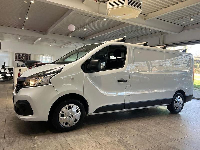 Gebraucht Renault Trafic 120 PS (88 kW) 2018 Weiß Van / Kleinbus
