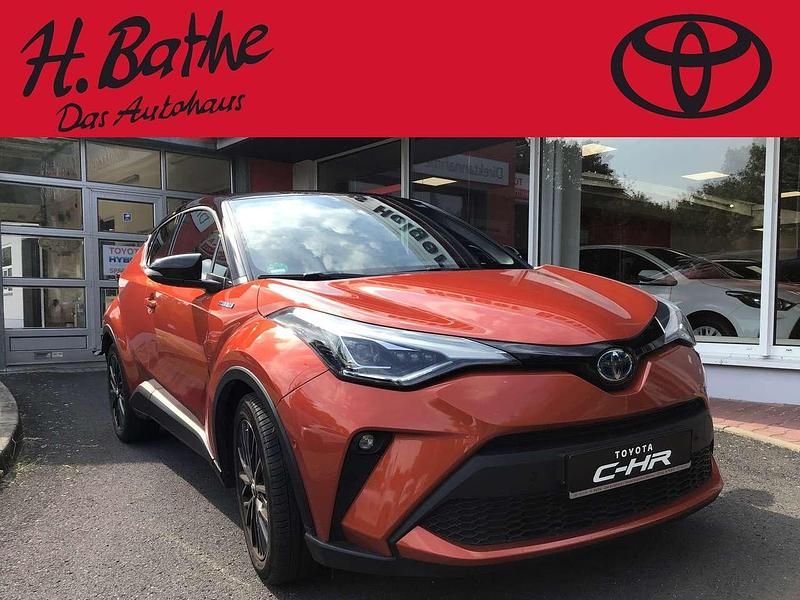 Infernorange metallic Gebraucht 2019 Toyota C-HR Edition SUV | 21.890 € (Fairer Preis) - Bild 1/4