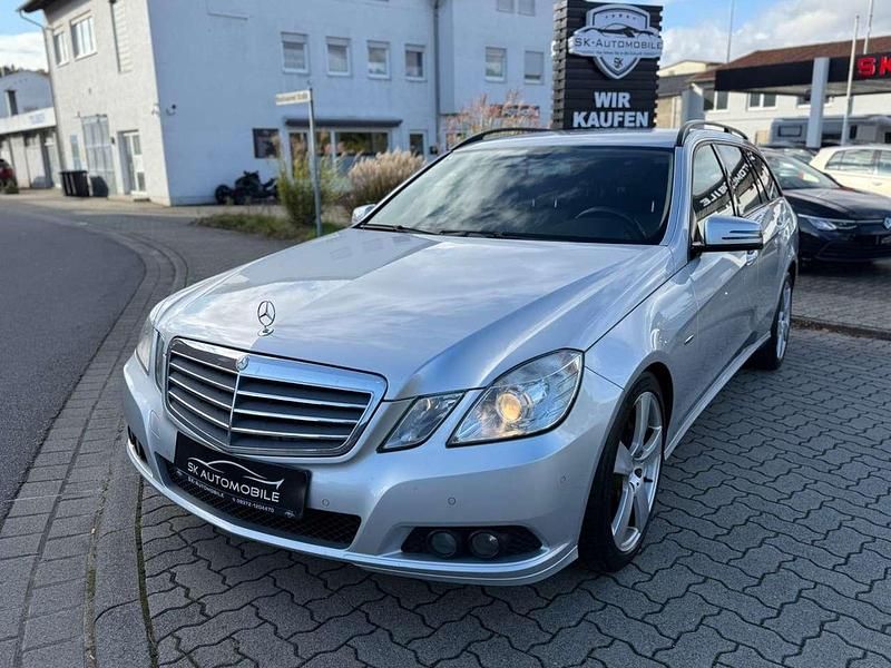 Gebraucht Mercedes E200 136 PS (100 kW) 2010 Silber Kombi