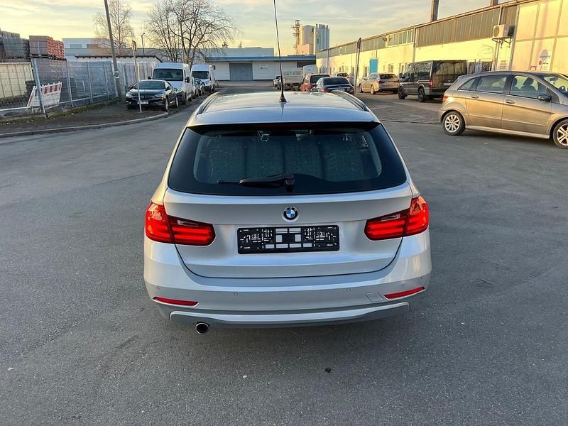 Gebraucht BMW 320 184 PS (135 kW) 2015 Silber Kombi