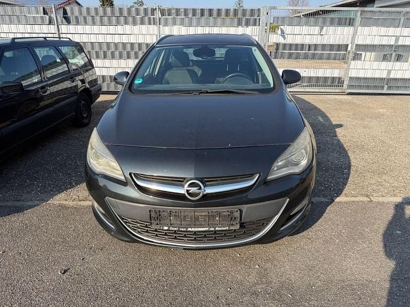 Gebraucht Opel Astra Innovation 140 PS (102 kW) 2012 Kombi