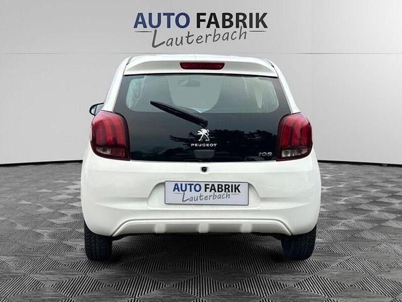 Gebraucht Peugeot 108 Active 69 PS (50 kW) 2014 Weiß Kleinwagen