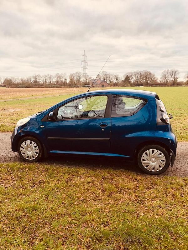 Gebraucht Citroën C1 54 PS (39 kW) 2006 Blau Kleinwagen