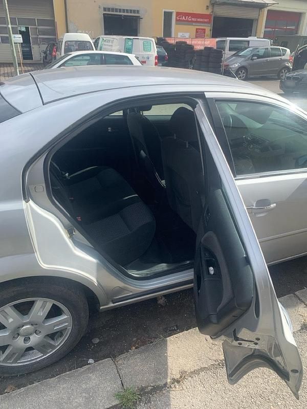 Gebraucht Ford Mondeo 115 PS (84 kW) 2005 Kleinwagen