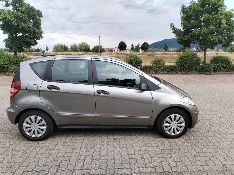 Gebraucht Mercedes A160 82 PS (60 kW) 2007 Silber Kleinwagen