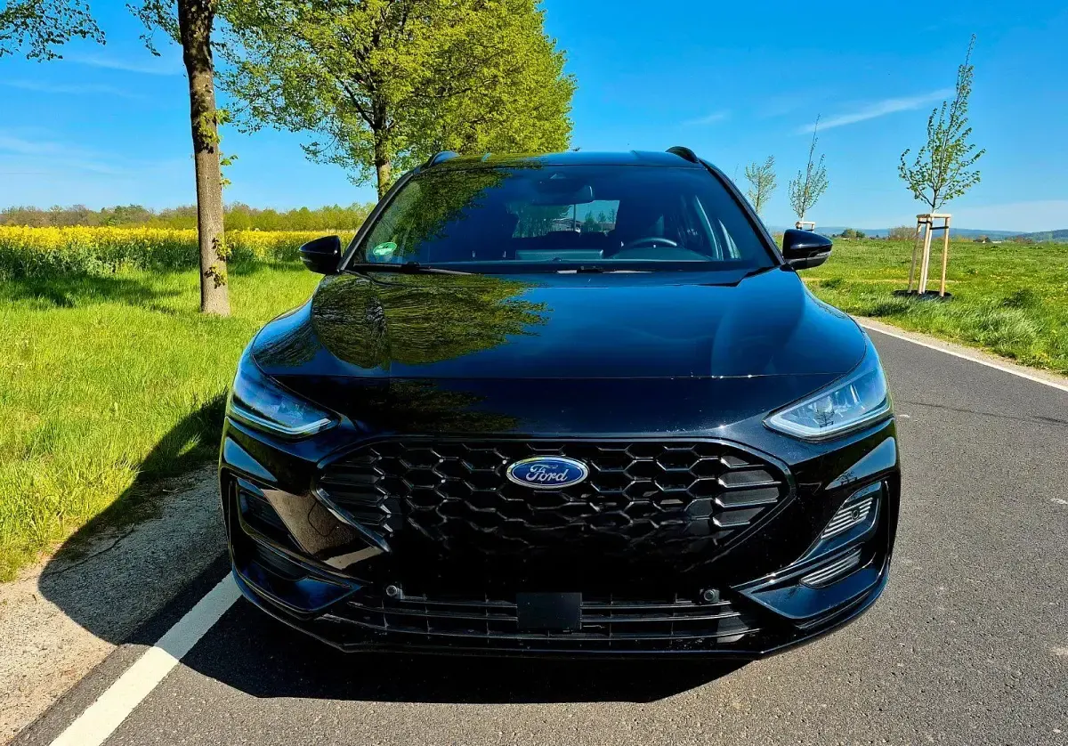 Usata Ford Focus ST-Line 116 CV (85 kW) 2024 Nero Station wagon