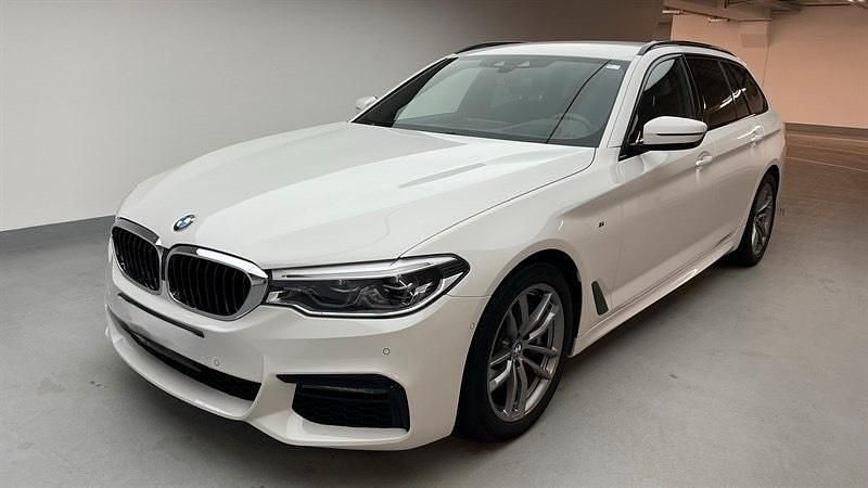 Weiß Gebraucht 2019 BMW 530 M Sport Kombi | 27.900 € (Fairer Preis) - Bild 1/4