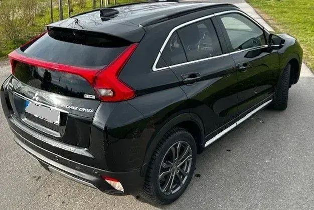 Usado Mitsubishi Eclipse Cross Top 163 CV (119 kW) 2018 Negro SUV
