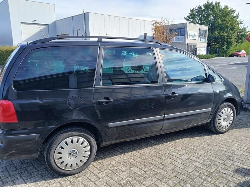 Gebraucht VW Sharan Highline 131 PS (96 kW) 2003 Schwarz Van / Kleinbus