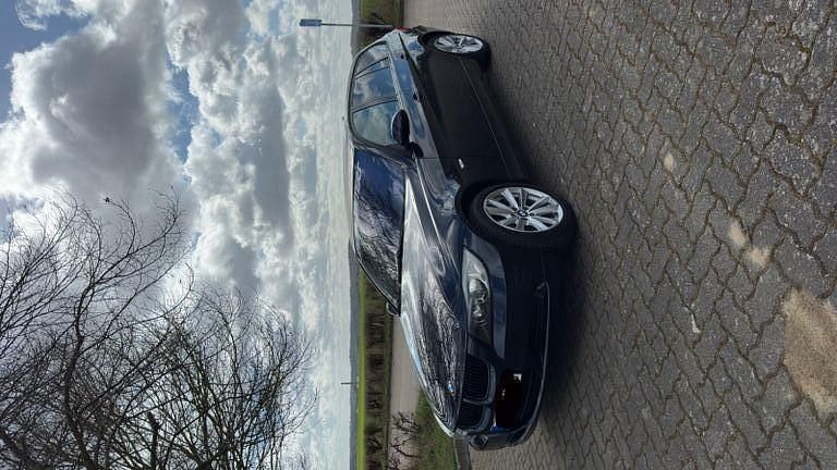 Gebraucht BMW 320 163 PS (119 kW) 2006 Blau Kombi