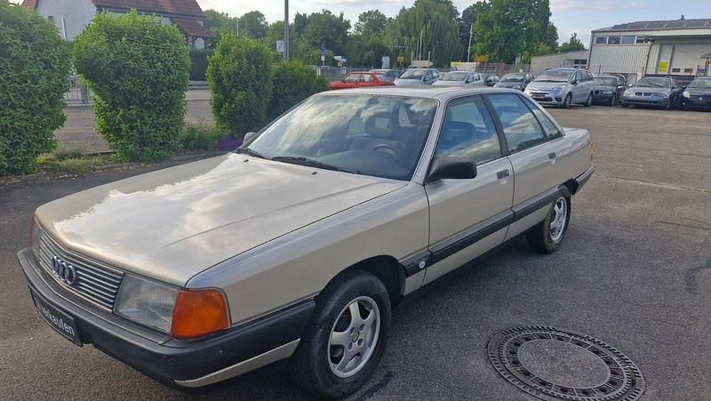 Gold Gebraucht 1989 Audi 100 Limousine | 2.600 € - Bild 1/4