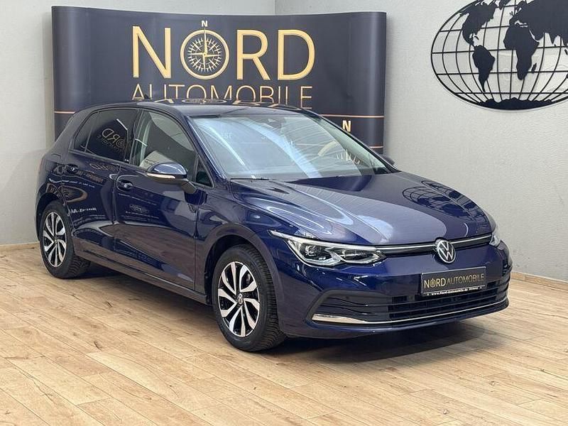 Gebraucht VW Golf VIII Active 150 PS (110 kW) 2022 Atlantic blue metallic (metallic) Limousine