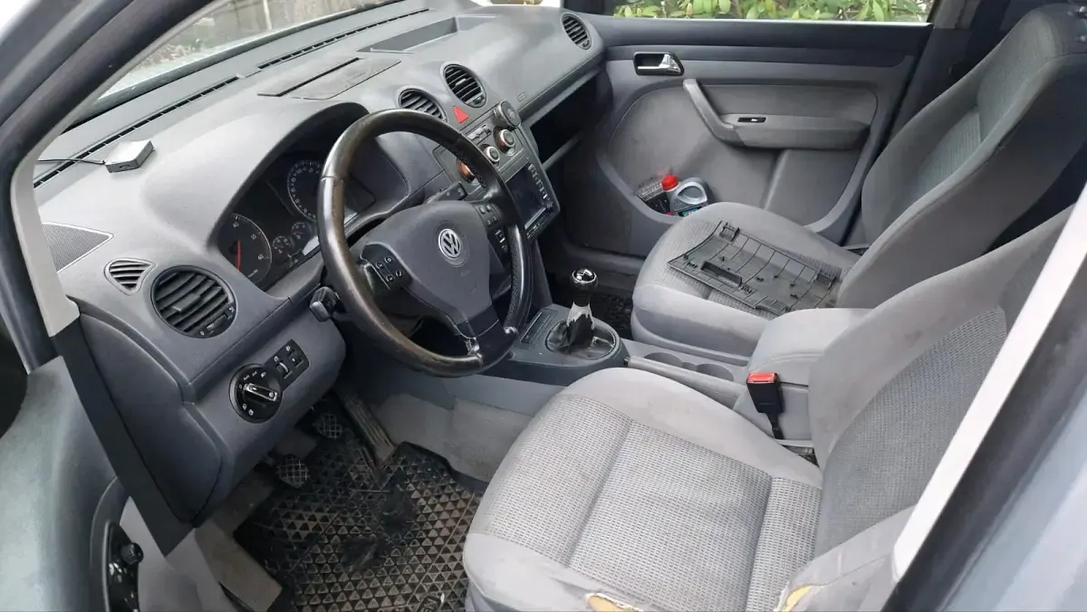 Gebraucht VW Caddy 105 PS (77 kW) 2005 Silber Van / Kleinbus