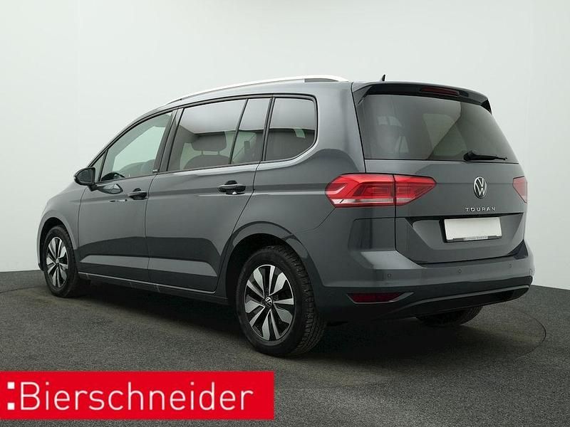 Gebraucht VW Touran Move 122 PS (89 kW) 2024 Grau Van / Kleinbus