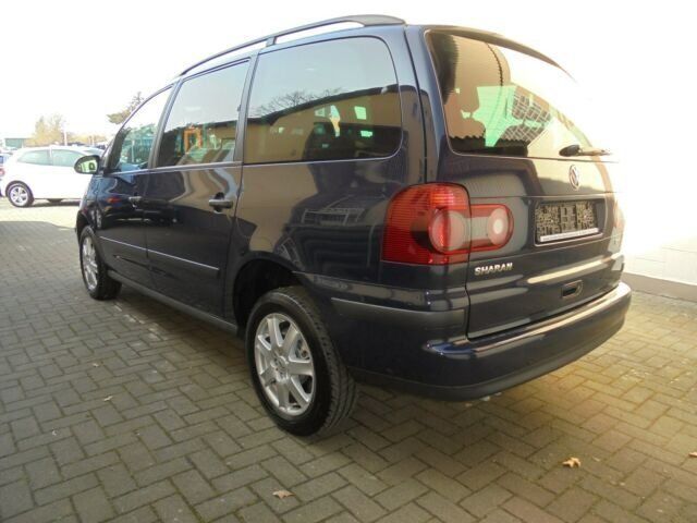 Gebraucht VW Sharan 150 PS (110 kW) 2009 Blau metallic Van / Kleinbus