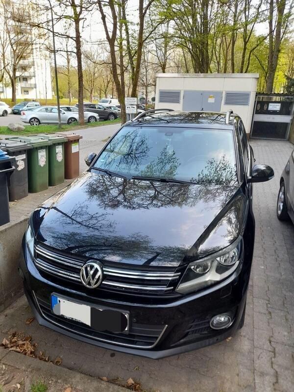 Schwarz Gebraucht 2014 VW Tiguan Sportline SUV | 9.000 € - Bild 1/4