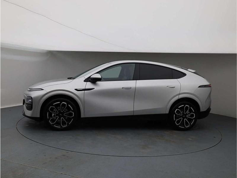 Neu XPENG G6 AWD Performance 358 kW (487 PS) 2026 Silber frost silver SUV