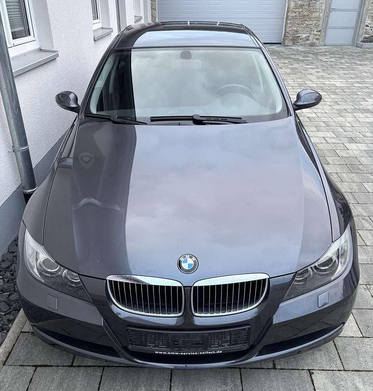 Gebraucht BMW 325 218 PS (160 kW) 2007 Limousine