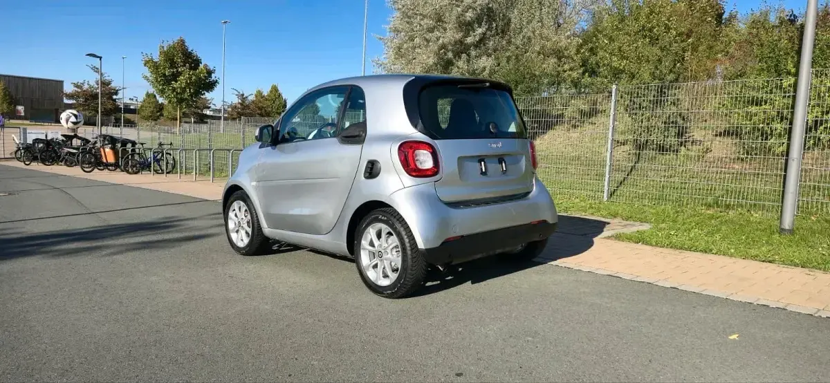 Gebraucht Smart ForTwo Coupé 71 PS (52 kW) 2015 Silber Coupé