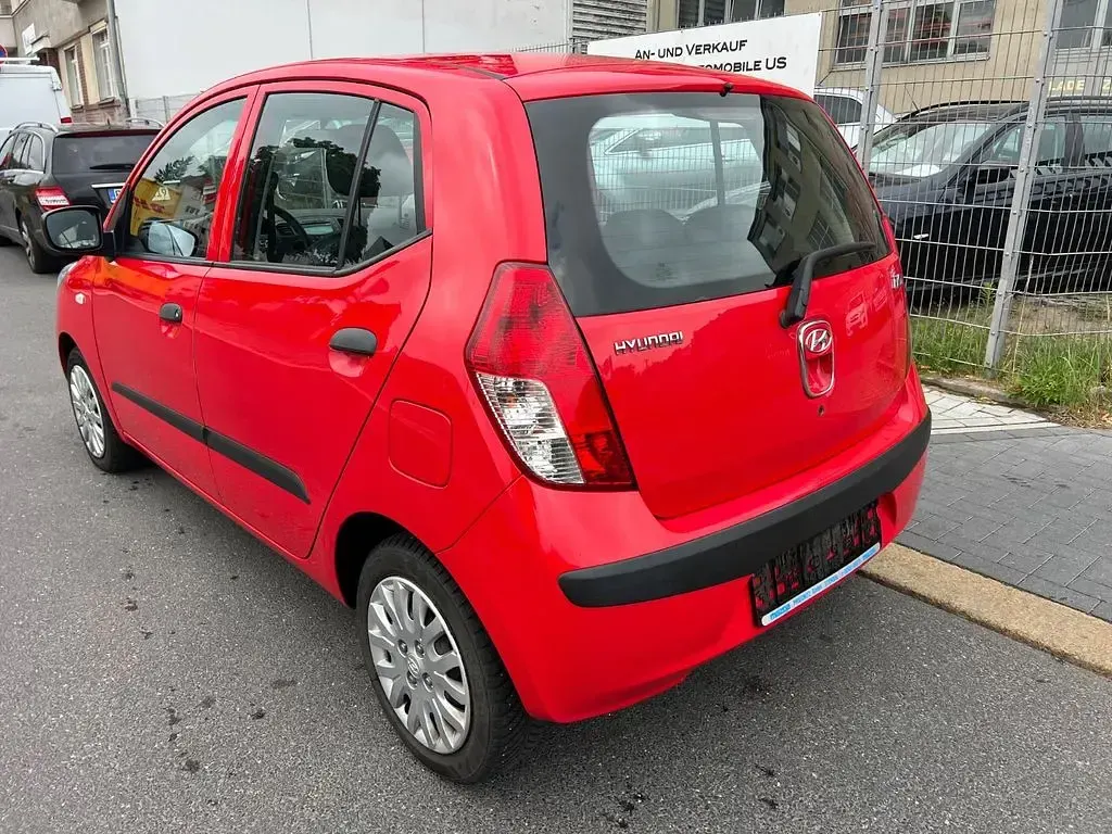 Gebraucht Hyundai i10 Classic 67 PS (49 kW) 2009 Rot Kleinwagen