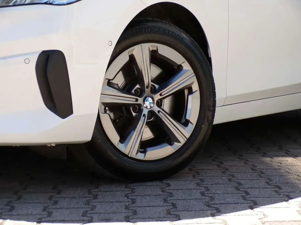 Gebraucht BMW 223 Active Tourer 218 PS (160 kW) 2023 Weiß Van / Kleinbus