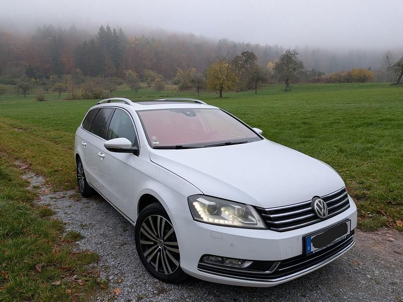 Gebraucht VW Passat Highline 140 PS (102 kW) 2013 Weiß Kombi