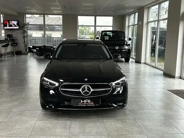 Gebraucht Mercedes C200 224 PS (164 kW) 2023 Obsidianschwarz Kombi