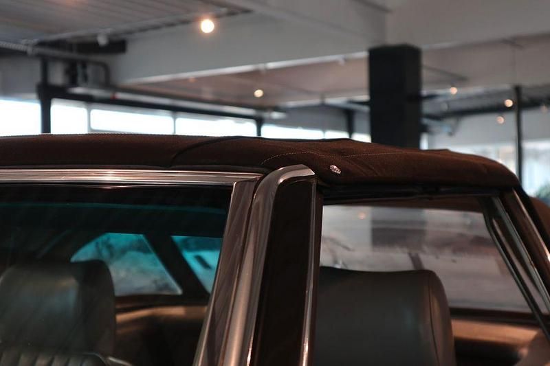 Gebraucht Mercedes 560 231 PS (169 kW) 1986 Schwarz Cabrio