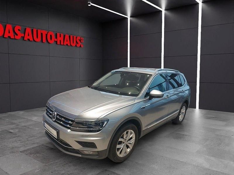 Silber Gebraucht 2021 VW Tiguan Allspace Highline SUV | 27.900 € (Superpreis) - Bild 1/4