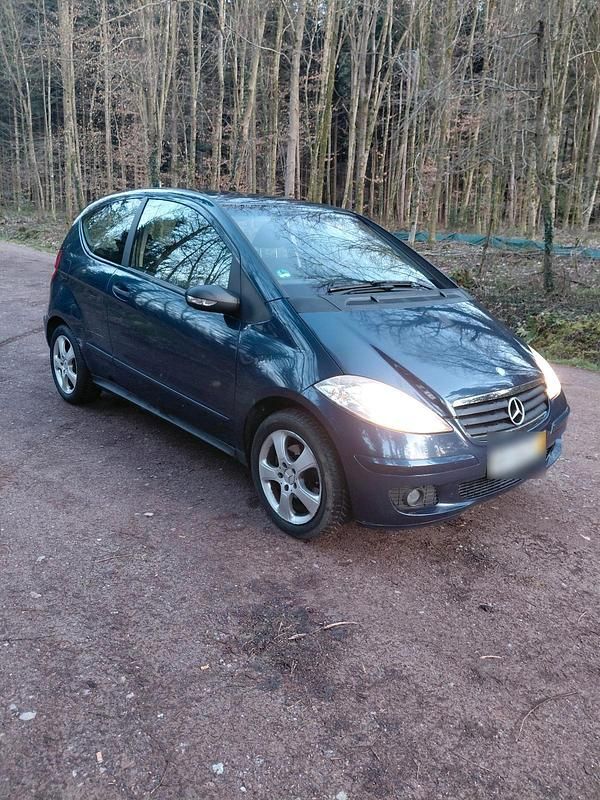 Gebraucht Mercedes A150 90 PS (66 kW) 2007 Blau Coupé