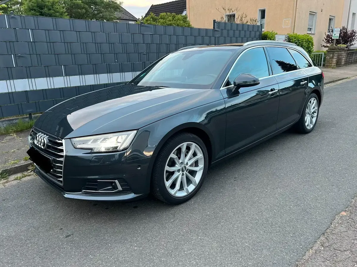 Gebraucht Audi A4 190 PS (139 kW) 2016 Grau Kombi