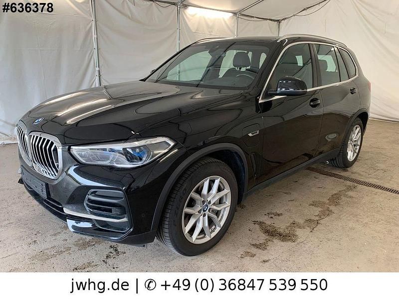 Schwarz ii/bonnet fluid black Gebraucht 2022 BMW X5 Sport Line SUV | 47.990 € (Superpreis) - Bild 1/4
