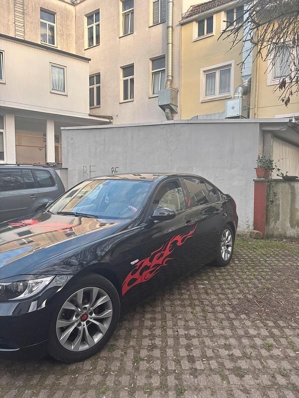 Gebraucht BMW 320 150 PS (110 kW) 2005 Schwarz Limousine