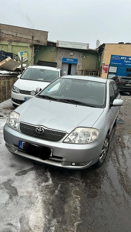 Gebraucht Toyota Corolla 110 PS (80 kW) 2004 Silber Limousine