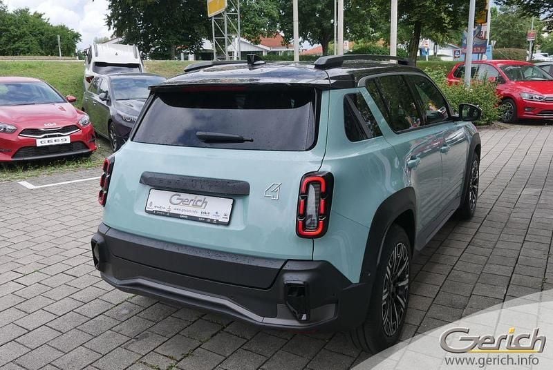 Gebraucht Renault 4 E-Tech Iconic 110 kW (150 PS) 2025 Hautsdefrancegrün, schwarzes dach SUV