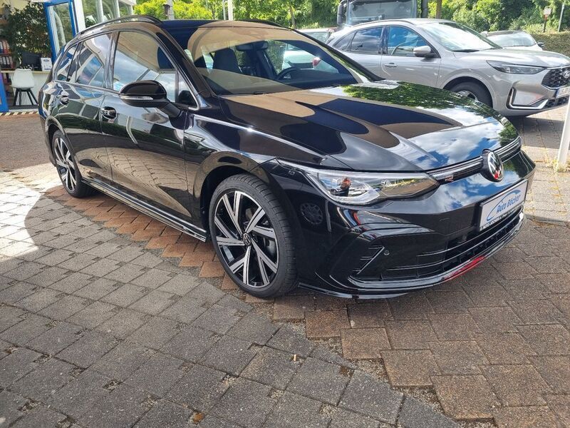Schwarz Gebraucht 2024 VW Golf VIII R-line Kombi | 31.888 € (Etwas zu teuer) - Bild 1/4