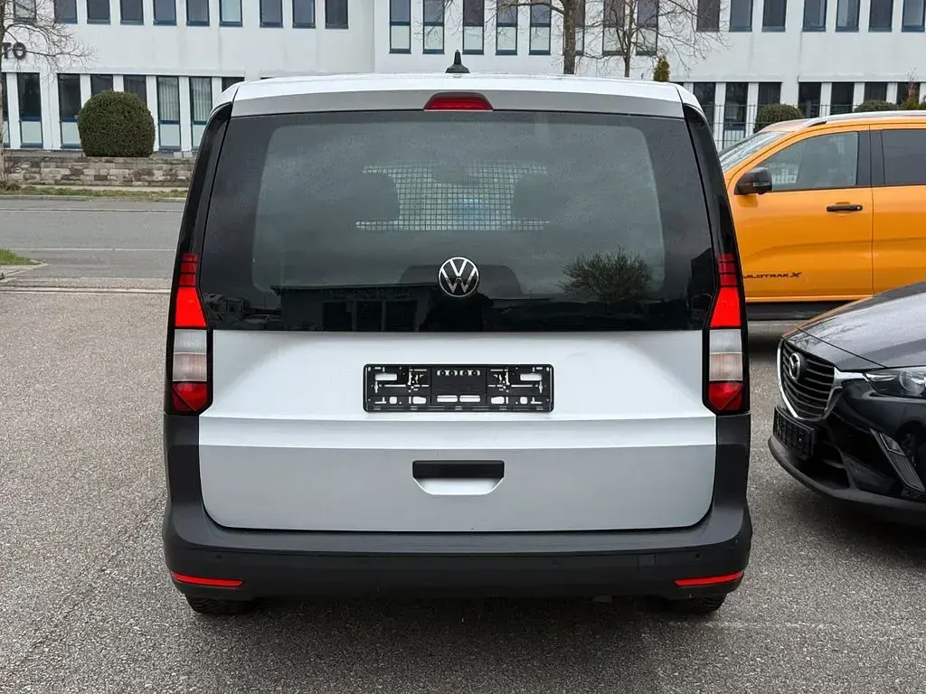 Gebraucht VW Caddy 102 PS (75 kW) 2022 Reflexsilber Van / Kleinbus