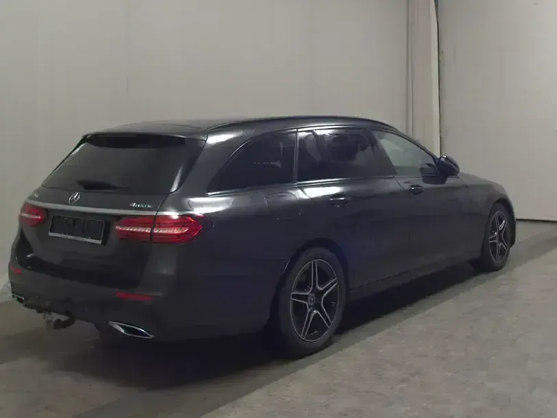 Gebraucht Mercedes E220 AMG line 220 PS (161 kW) 2023 Grau Limousine
